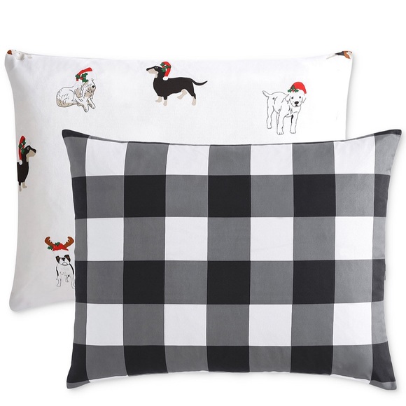 Full/Queen set includes 3 pieces: comforter (90" x 90"), two shams (20" x 26"') - Picture 5 of 13